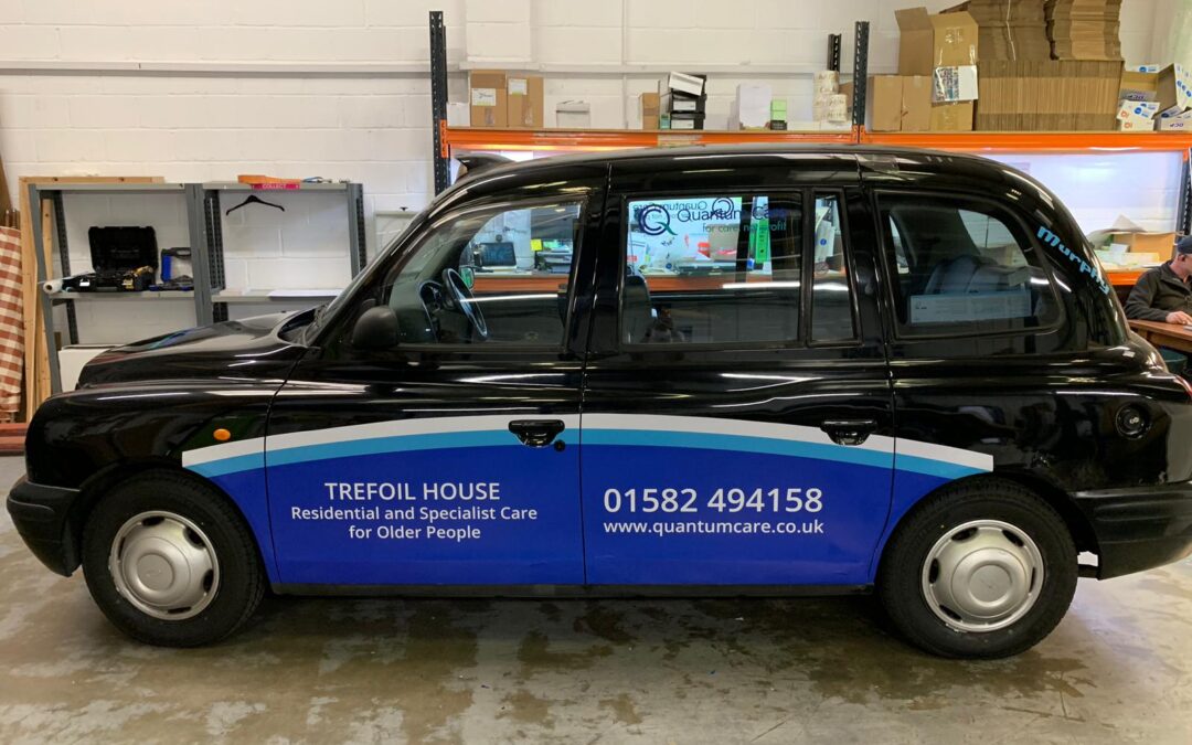 Need to Source Premium-Quality Vehicle Graphics in Dunstable?